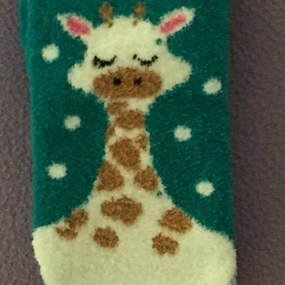 Aloe Infused Spa Socks – NWT - Picture 5 of 5